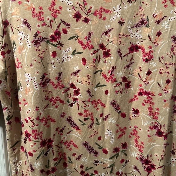 Chico's Women's Casual Touch of Cool Ballet Neck Short Sleeve Top NWT Size 0 - Picture 2 of 3